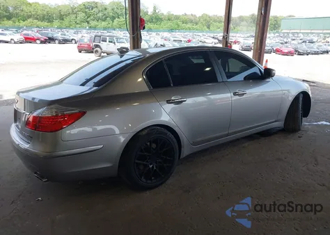 2009 Hyundai Genesis 4.6 из США, поврежденный, VIN KMHGC46F89U051921